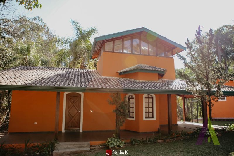 Chácara de eventos em funcionamento a venda em São Roque!