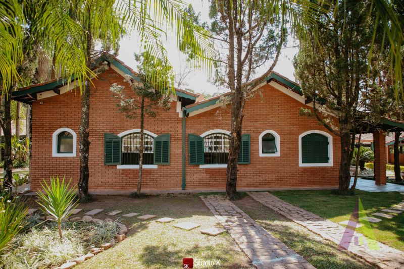 Chácara de eventos em funcionamento a venda em São Roque!