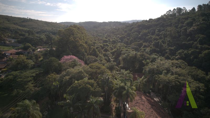 Chácara de eventos em funcionamento a venda em São Roque!