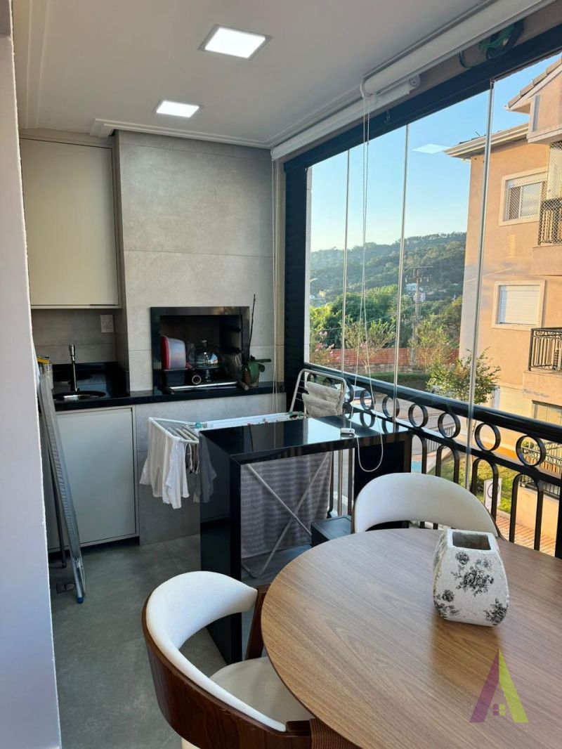 Apartamento em Condomínio Clube em São Roque!