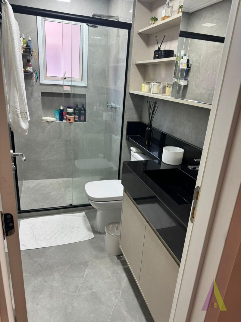 Apartamento em Condomínio Clube em São Roque!