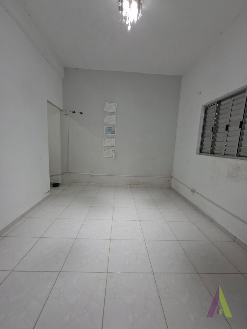 Casa em Bairro Tradicional de São Roque!