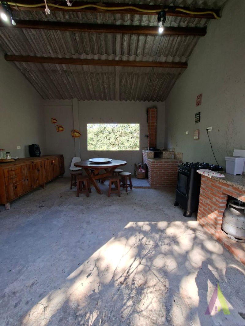 Casa em Bairro Tradicional de São Roque!