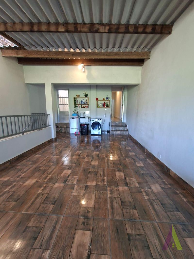 Casa em Bairro Tradicional de São Roque!