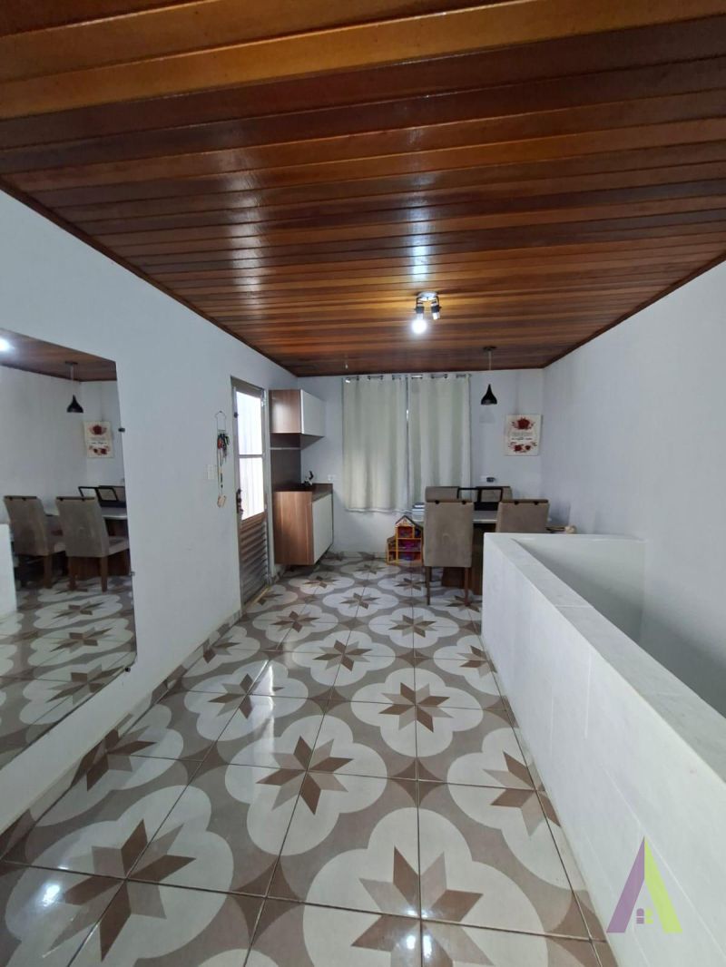 Casa em Bairro Tradicional de São Roque!