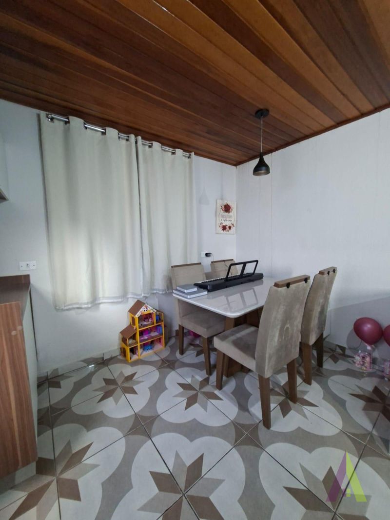 Casa em Bairro Tradicional de São Roque!
