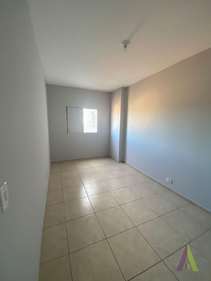  Apartamento no Centro de São Roque! 