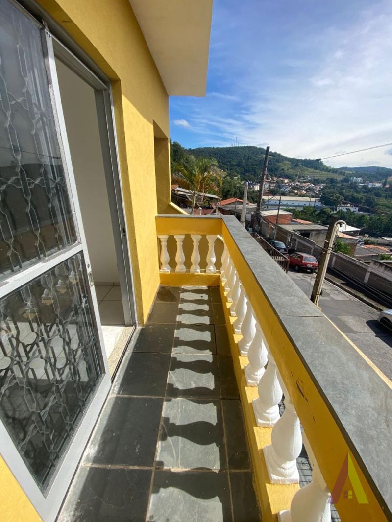 Sobrado em Bairro Tradicional de São Roque!