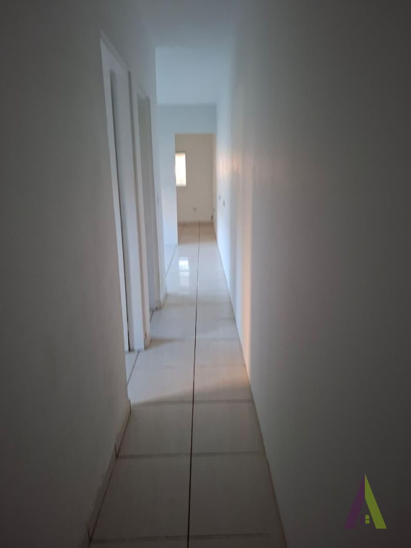 Casa Térrea em Bairro Tradicional de São Roque! 