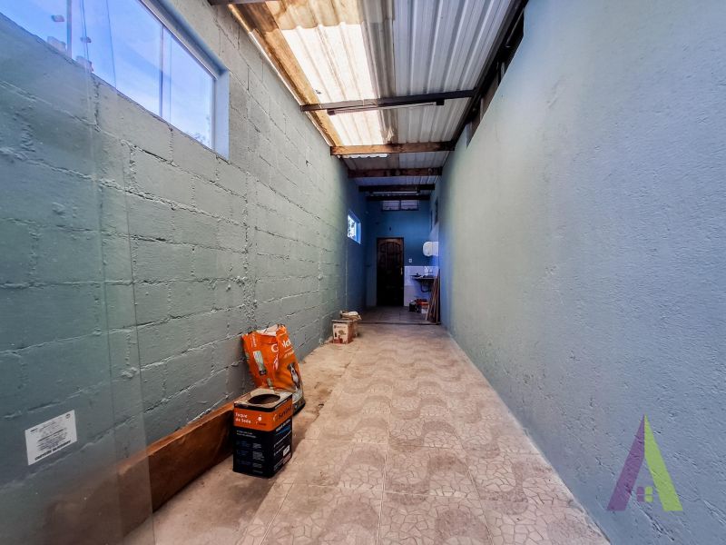 Casa com galpão próximo ao Centro de São Roque!