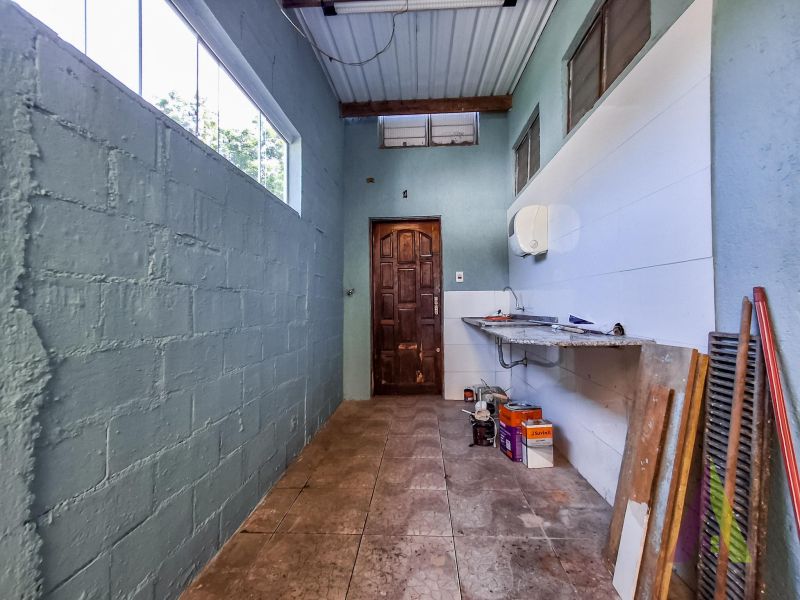 Casa com galpão próximo ao Centro de São Roque!