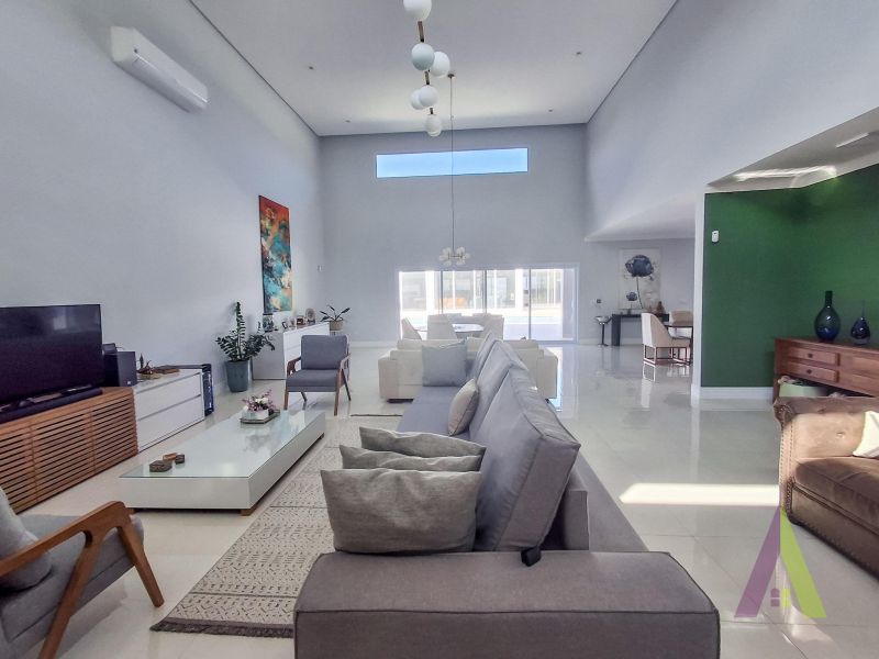 Casa em condomínio com vista para o Saboó em São Roque!