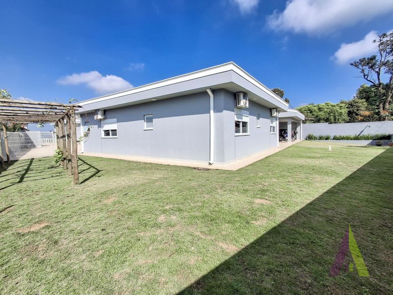 Casa em condomínio com vista para o Saboó em São Roque!