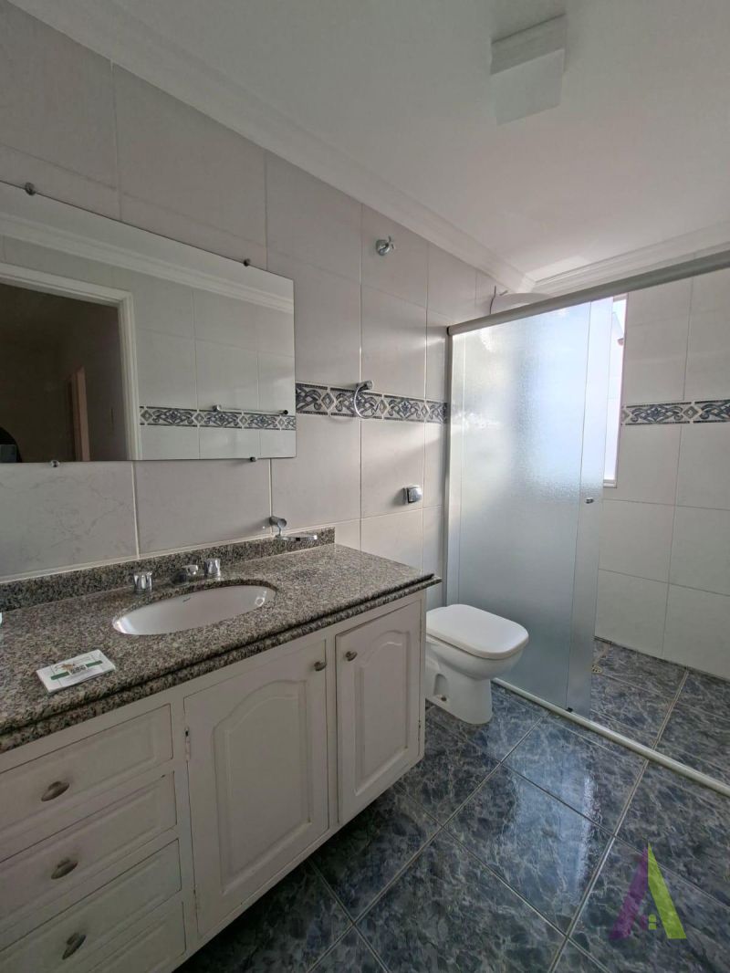Apartamento Duplex no Centro de São Roque! 