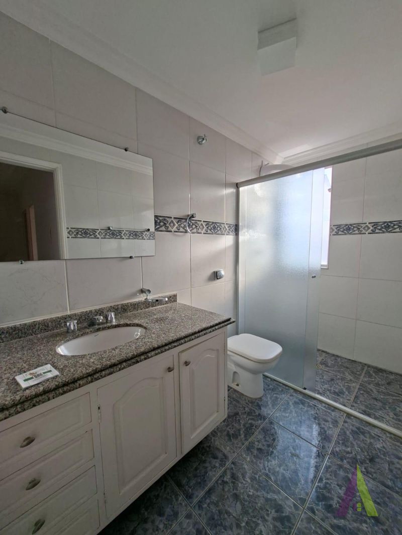 Apartamento Duplex no Centro de São Roque! 