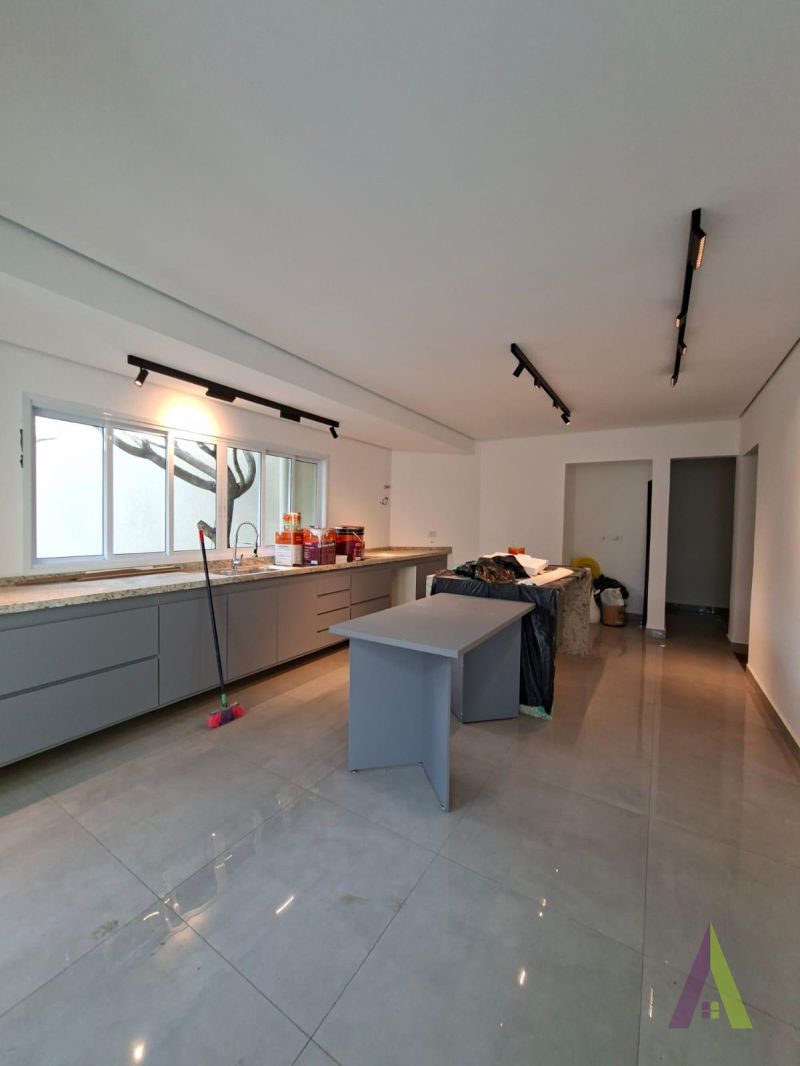 Apartamento Duplex no Centro de São Roque! 