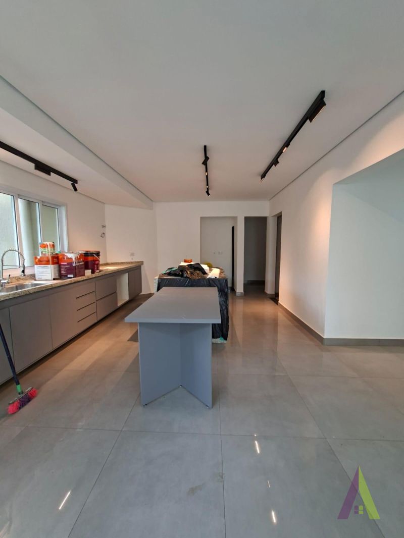 Apartamento Duplex no Centro de São Roque! 