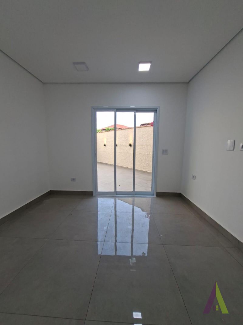 Apartamento Duplex no Centro de São Roque! 