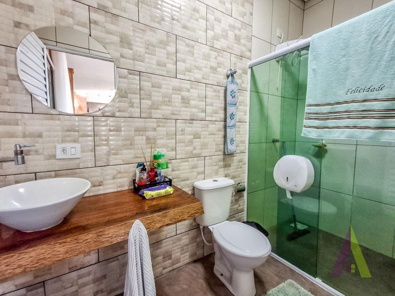 Chácara com piscina, área gourmet, vista privilegiada e próxima ao centro de São Roque!