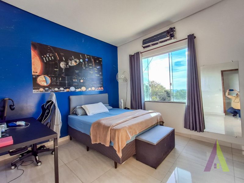 Chácara com piscina, área gourmet, vista privilegiada e próxima ao centro de São Roque!