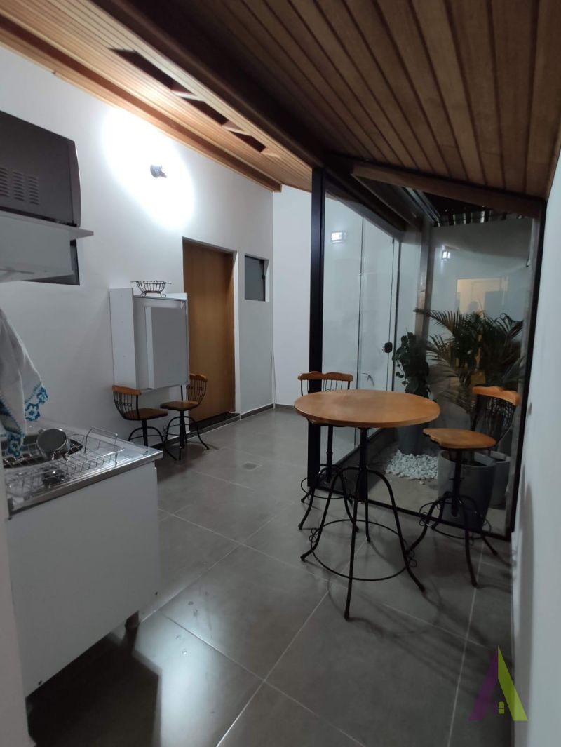 Ponto Comercial no Centro de São Roque!