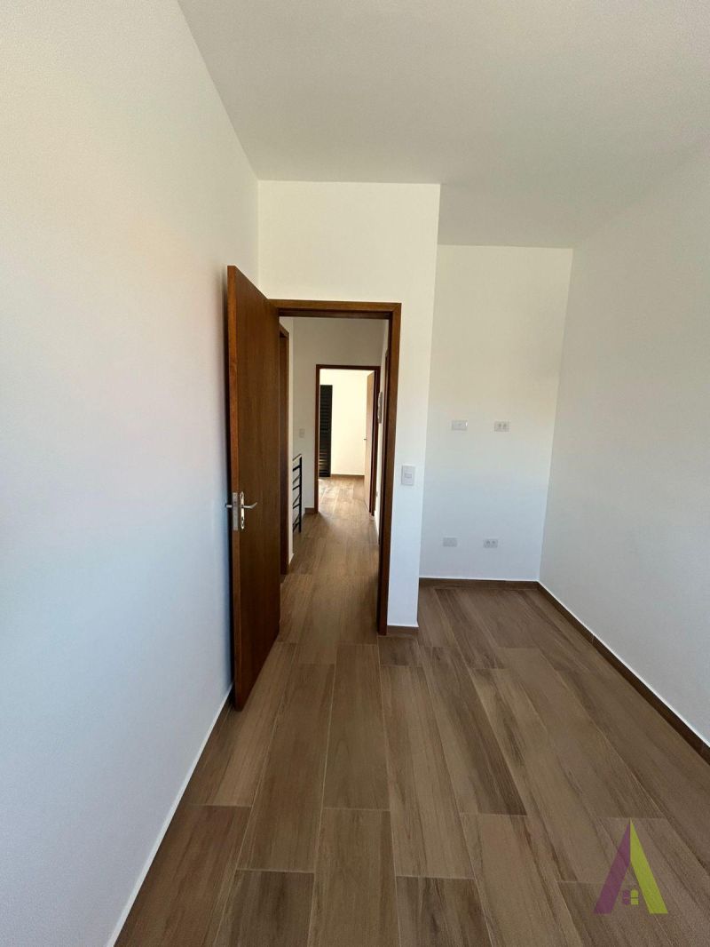 Casa em Condomínio em São Roque!