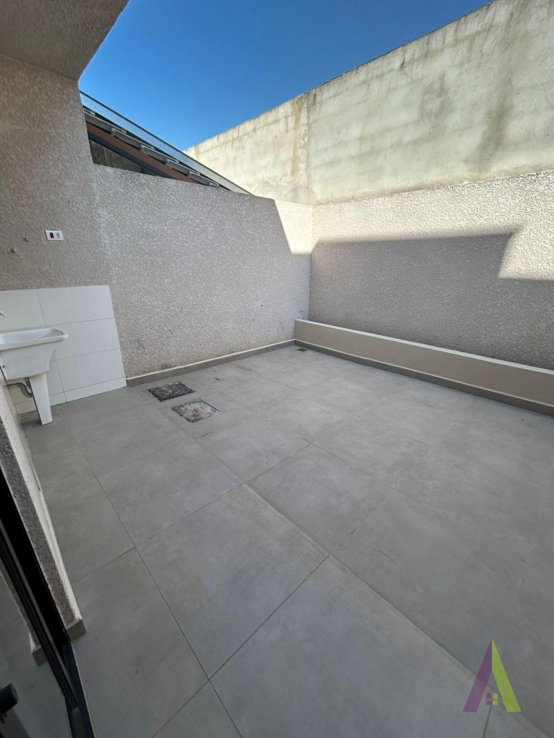 Casa em Condomínio em São Roque!
