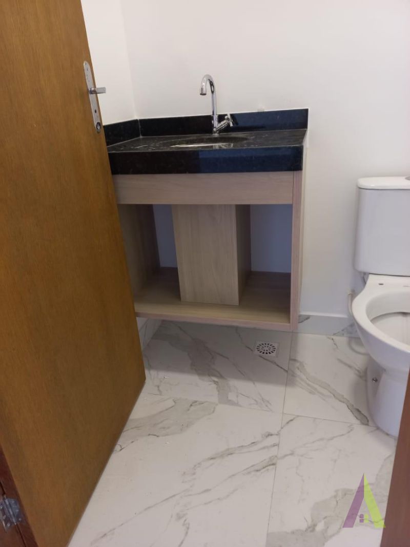 Casa em Condomínio em São Roque!