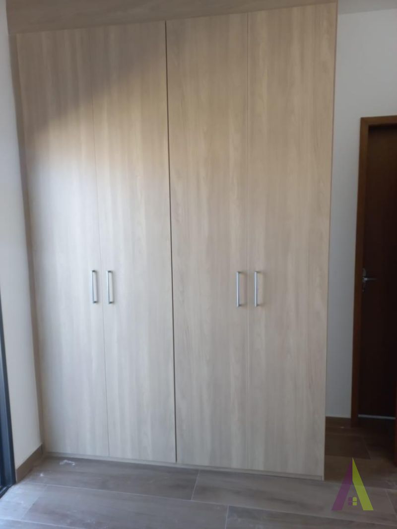 Casa em Condomínio em São Roque!