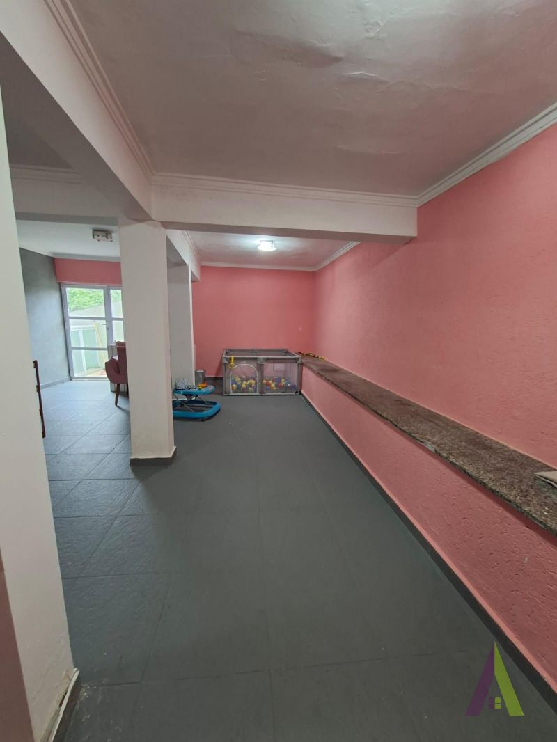 Casa de Alto Padrão em Condomínio Fechado de  São Roque!