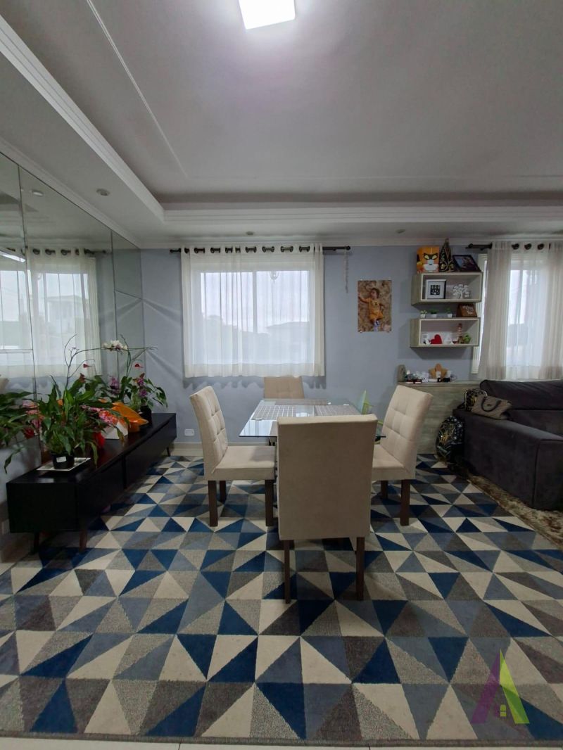 Casa de Alto Padrão em Condomínio Fechado de  São Roque!