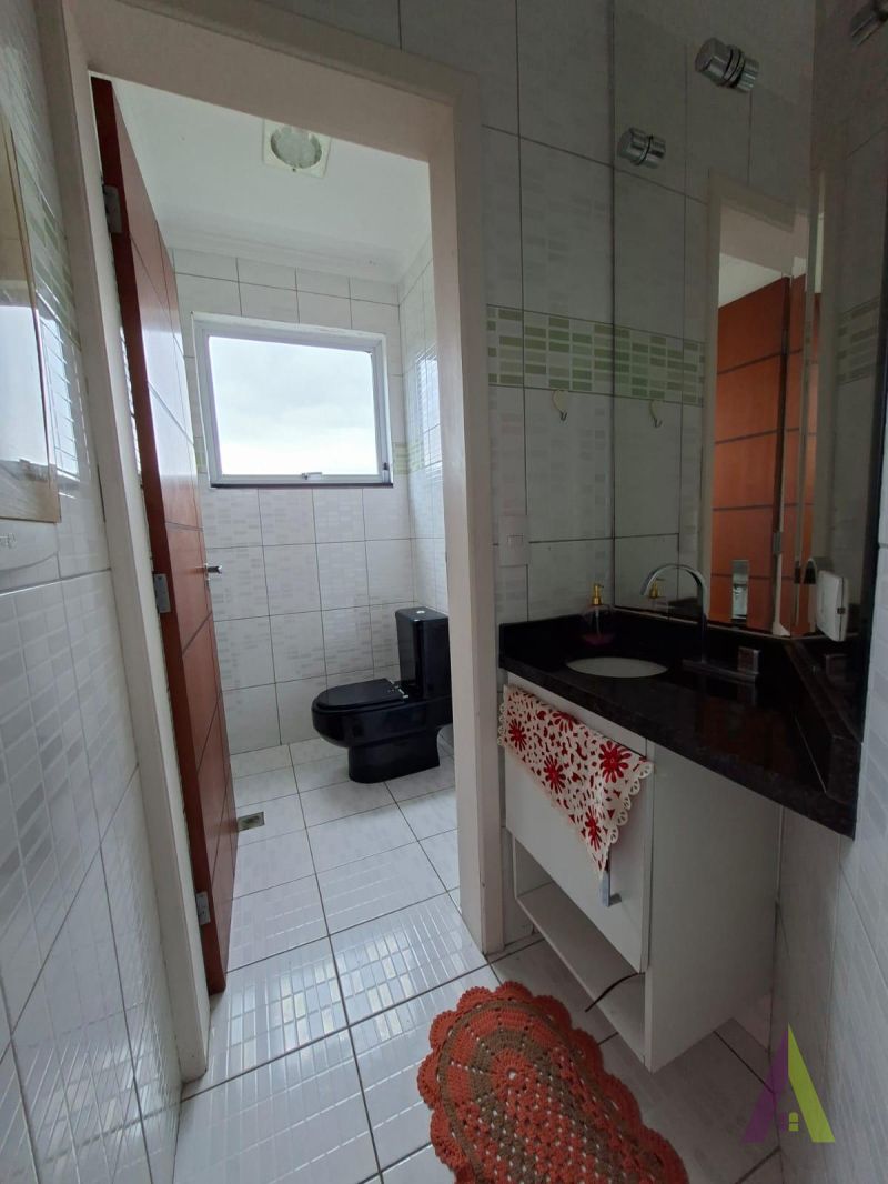 Casa de Alto Padrão em Condomínio Fechado de  São Roque!