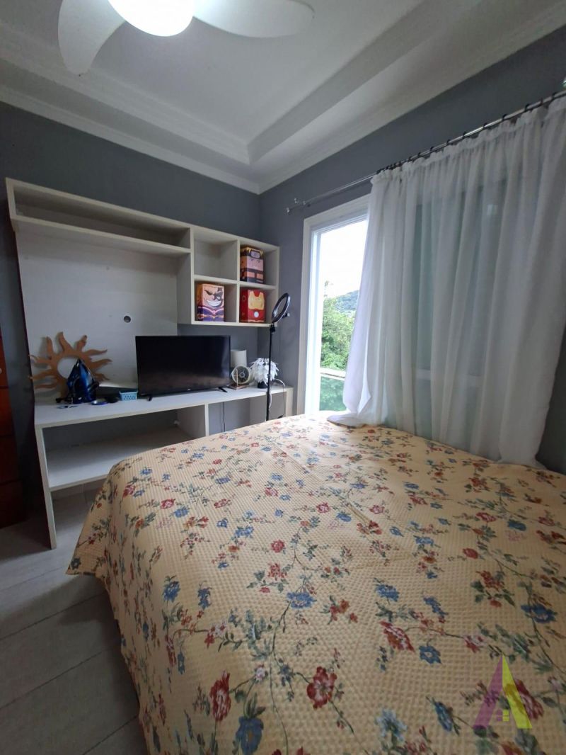 Casa de Alto Padrão em Condomínio Fechado de  São Roque!