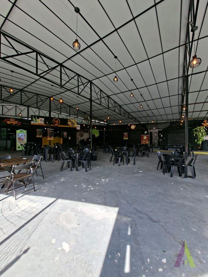 Box Comercial no Centro de São Roque! 