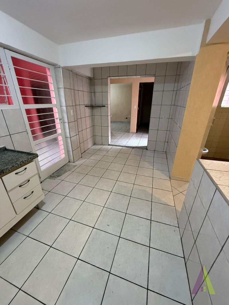 Casa em Bairro Próximo a Raposo em Mairinque!