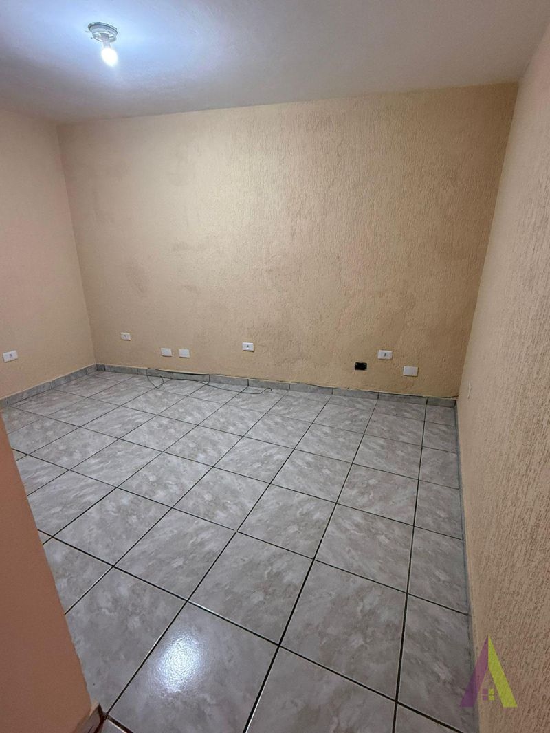 Casa em Bairro Próximo a Raposo em Mairinque!