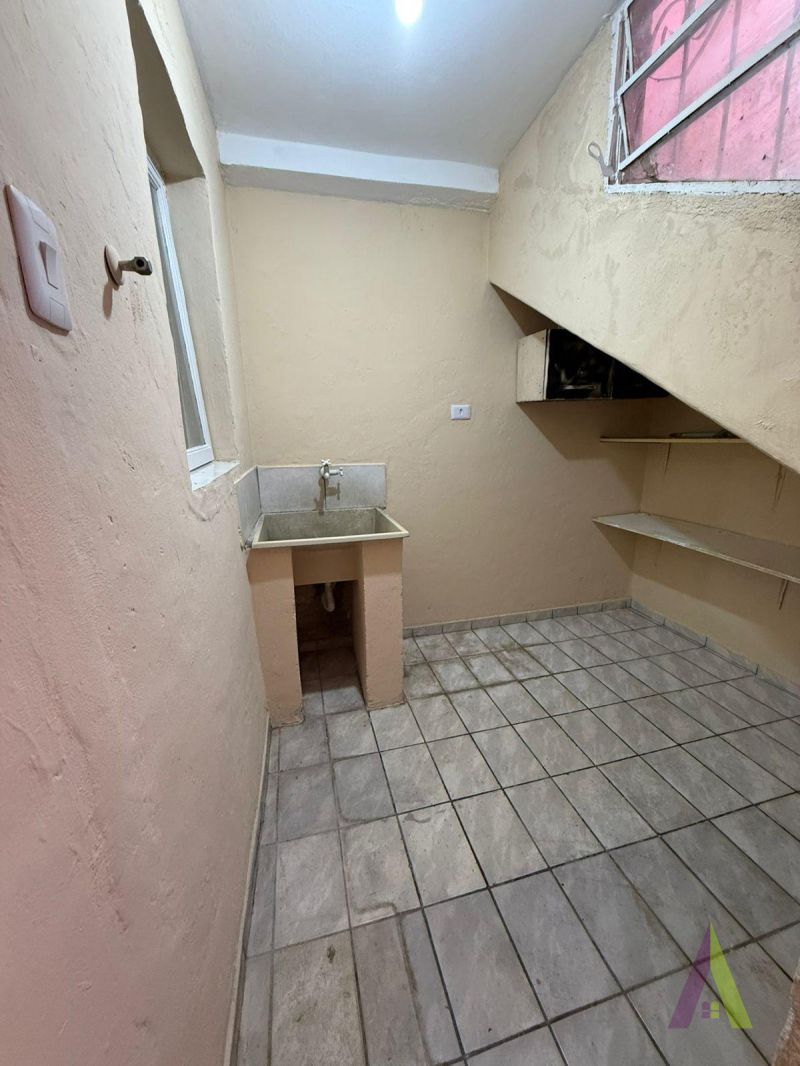 Casa em Bairro Próximo a Raposo em Mairinque!
