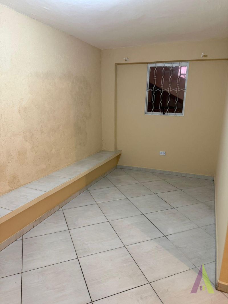 Casa em Bairro Próximo a Raposo em Mairinque!