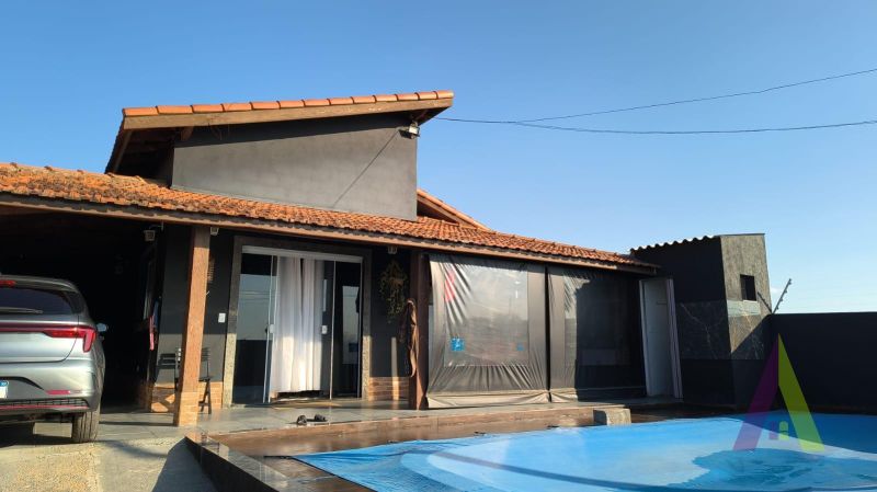 Casa Térrea em Mairinque!