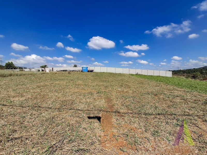 Terreno plano em condominio em Mairinque!