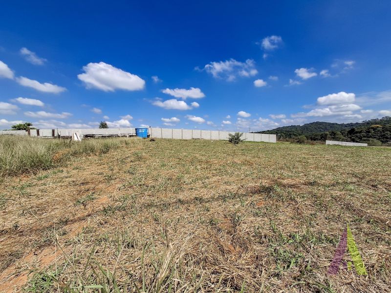 Terreno plano em condominio em Mairinque!