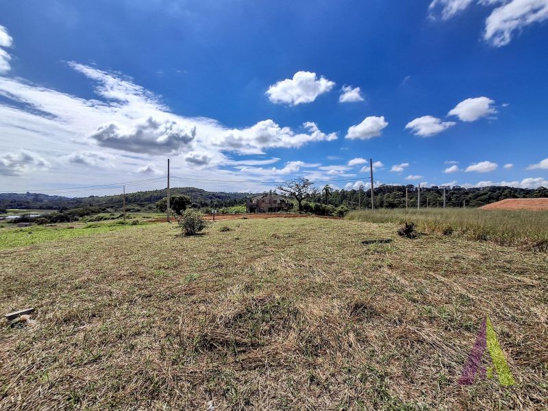 Terreno plano em condominio em Mairinque!
