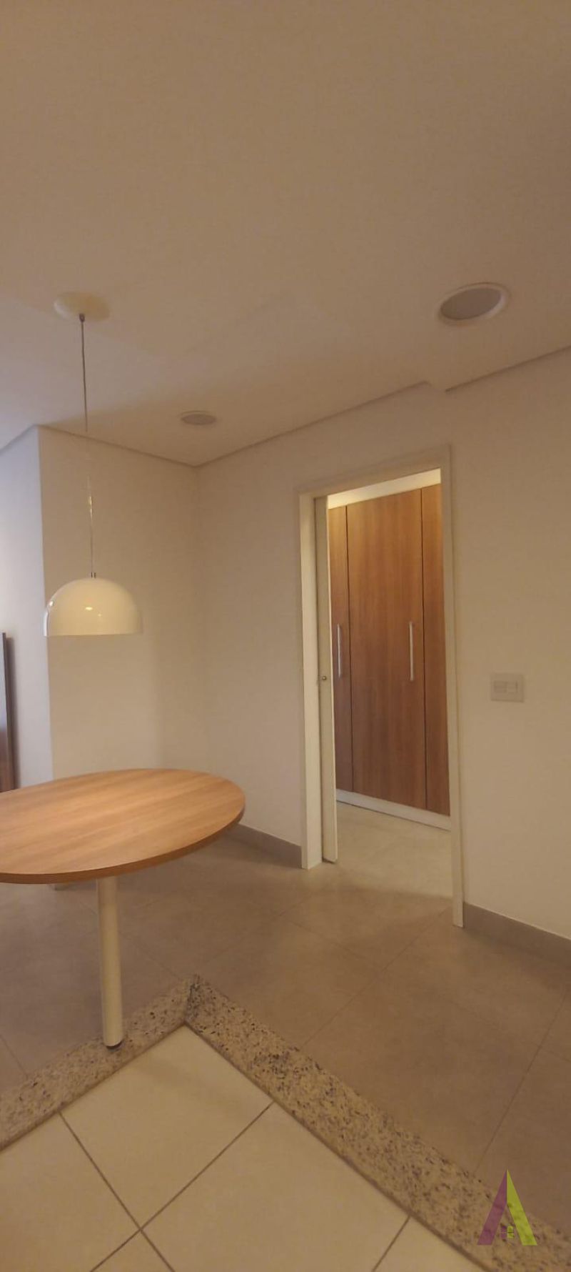 Loft em Condomínio no Centro de São Roque!