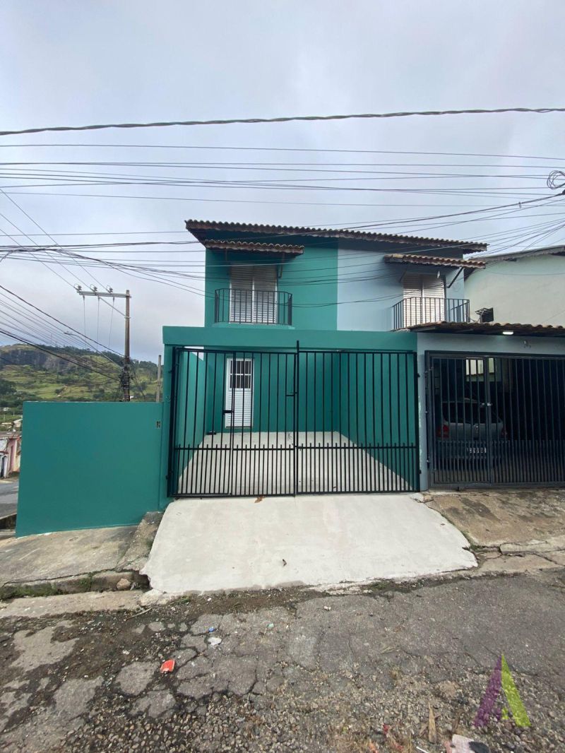 Sobrado no Marmeleiro em São Roque!