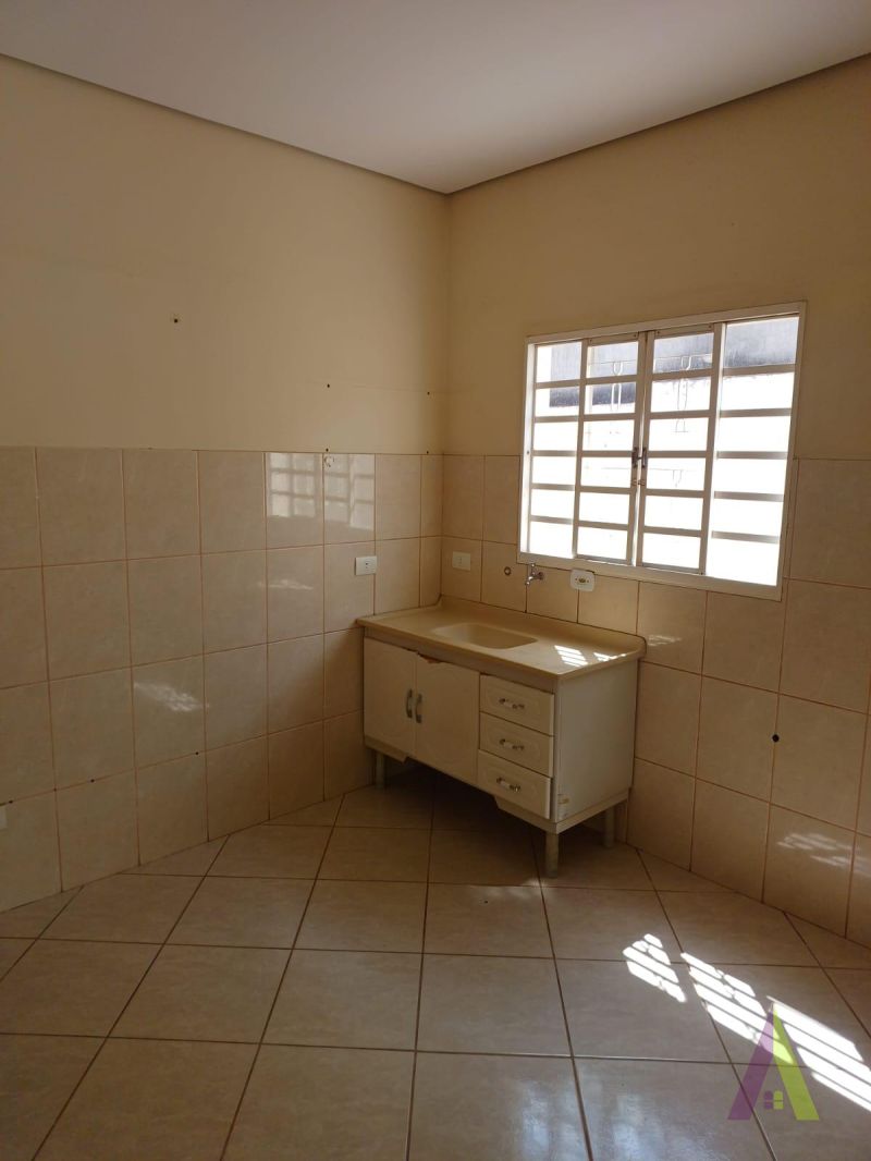 Casa Térrea Comercial em São Roque!