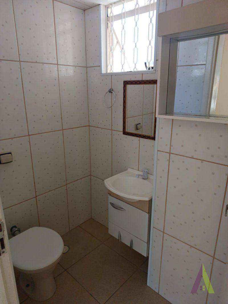 Casa Térrea Comercial em São Roque!