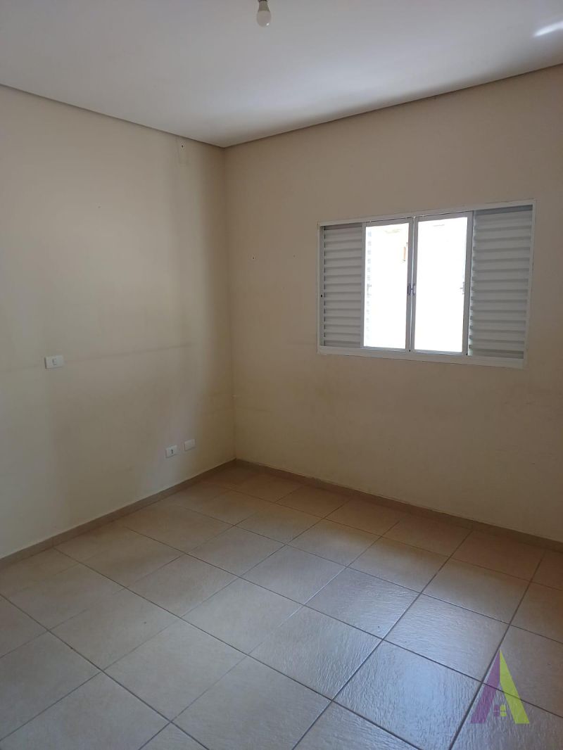 Casa Térrea Comercial em São Roque!