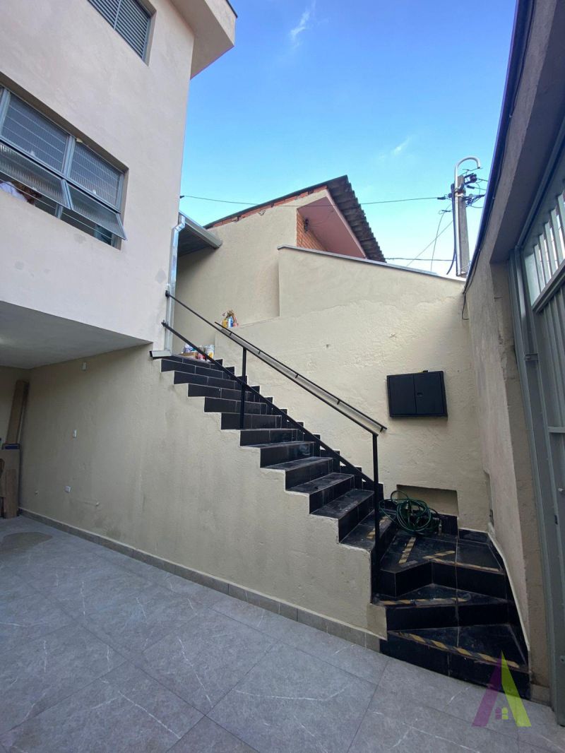 Sobrado em Bairro Tradicional de São Roque!