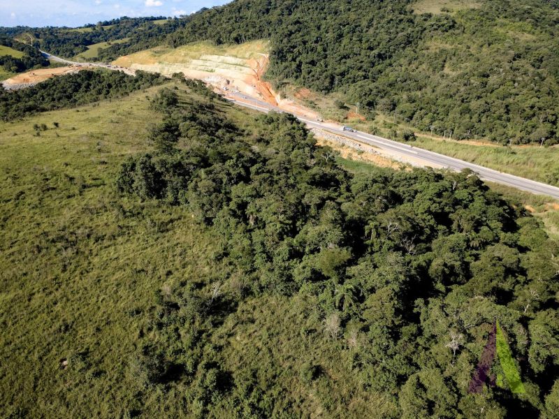 Terreno para construir sua indústria / galpão comercial no acesso a São Roque!