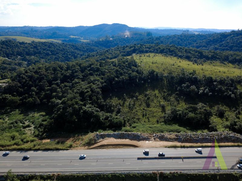 Terreno para construir sua indústria / galpão comercial no acesso a São Roque!